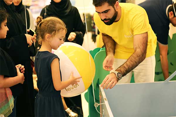 Street Marketing™ - The Level Kids operation in Dubaï 10 Street Marketing™